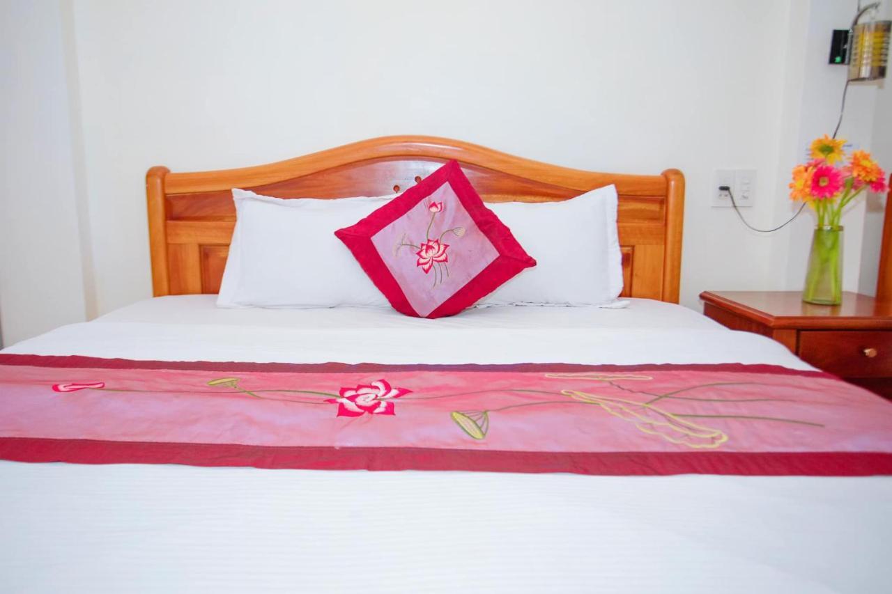 Vong Canh Hotel Хюе Екстер'єр фото